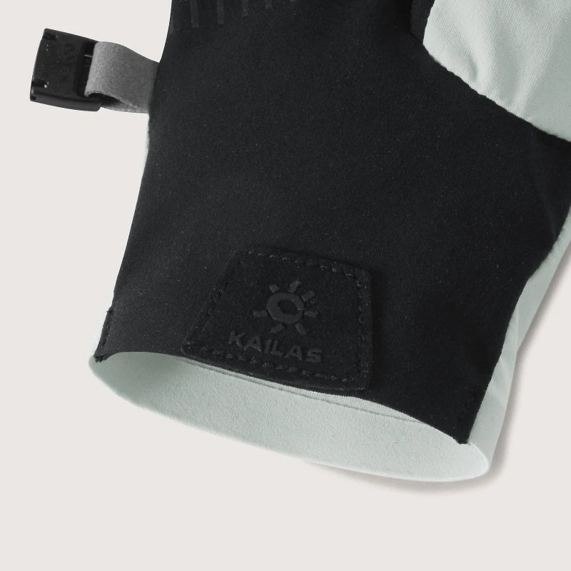Kailas FUGA Trail Running Gloves Unisex-Color-Light Cloud Gray/Deep Black