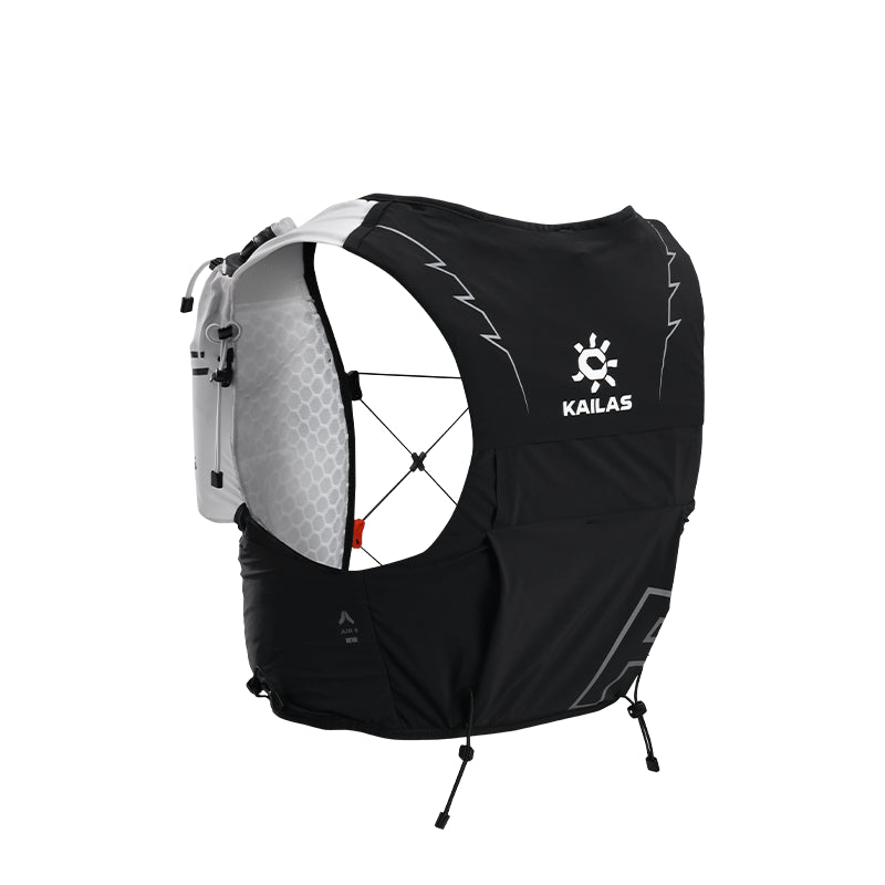 Kailas Fuga Air 8 IV Trail Running Vest Pack 8L Unisex-Color-Black/White