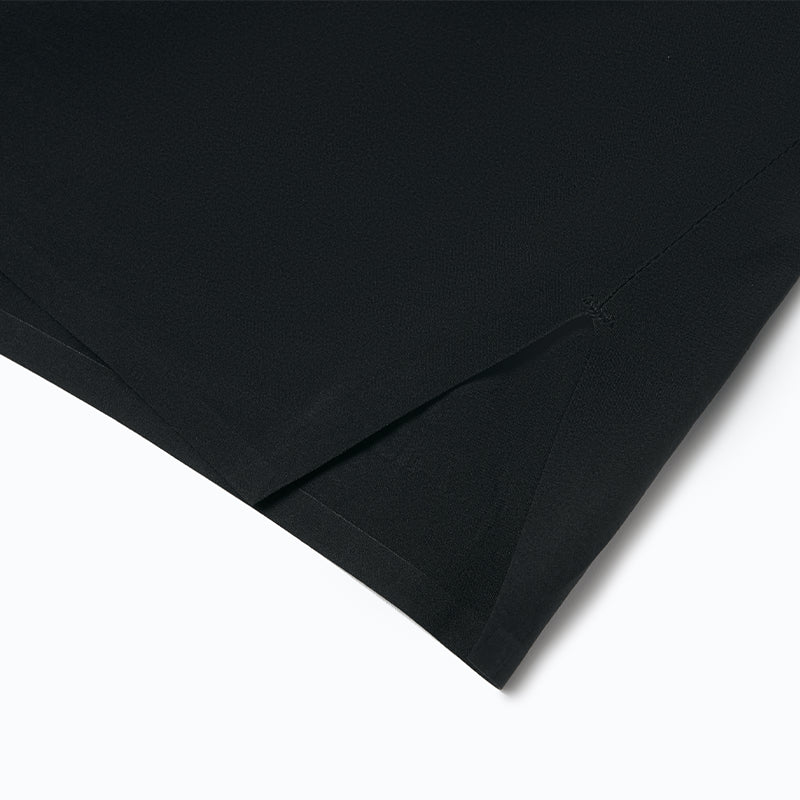 Color_Deep Black